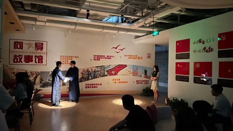 在确定会议主题后，需要明确会议目标，确保会议聚焦于主题。以下是一些建议：
